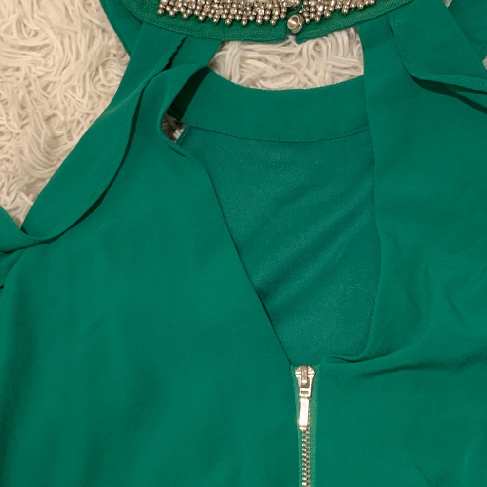 Cold-Shoulder Ruffled Jumpsuit - Picture 6 of 8